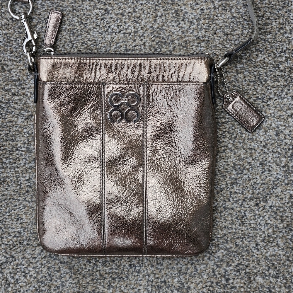 Coach Julia Metallic Gunmetal Bronze Leather Crossbody Swingpack Bag Purse 43805